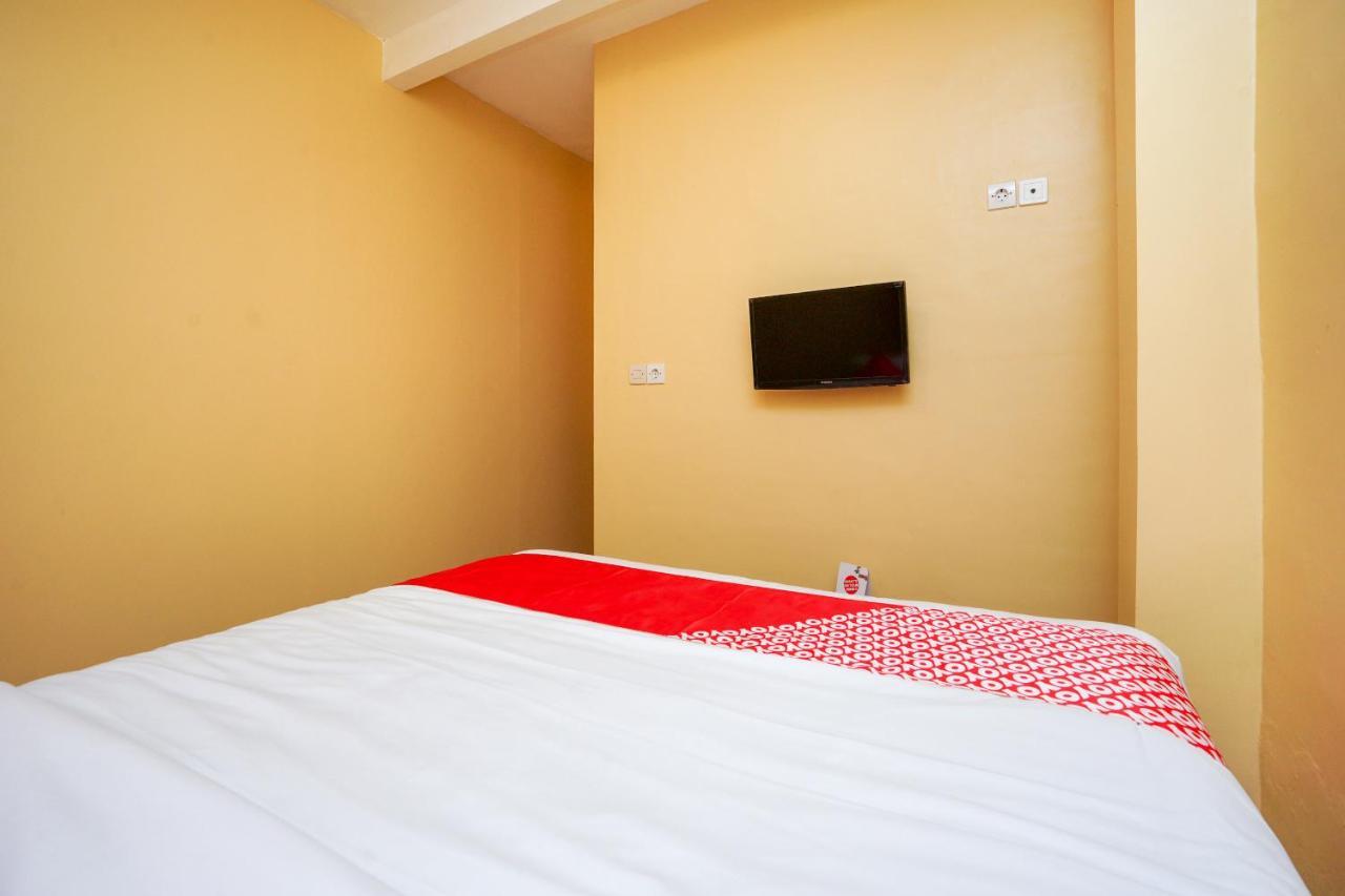 Oyo 2656 Az Zahra Residence Syariah Surabaya Luaran gambar