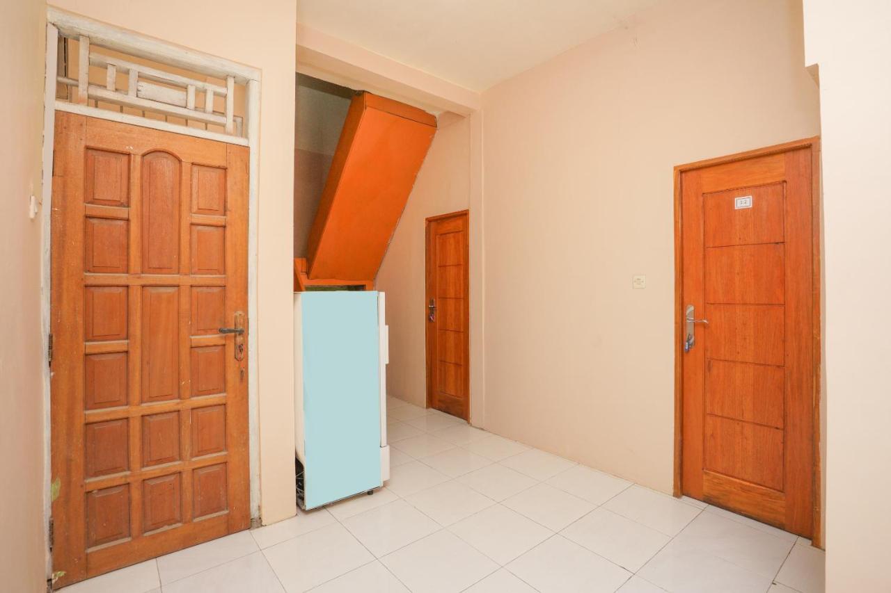 Oyo 2656 Az Zahra Residence Syariah Surabaya Luaran gambar